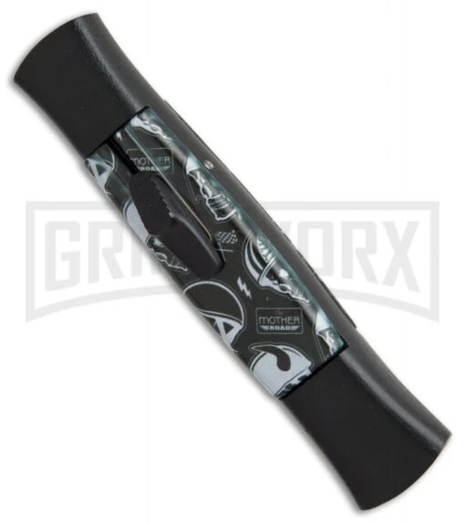 AKC 077 Concord Route 66 Skull OTF Automatic Knife - Black Plain -AKC Knife Shop AKC 077 concord route 66 skull black plain BP 19012 er side large