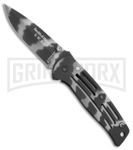 Smith & Wesson Camo Baby Frame Lock Manual Folding Knife - Urban Camo Plain -AKC Knife Shop Smith Wesson Baby Urban urban camo camo BHQ 75358 er large