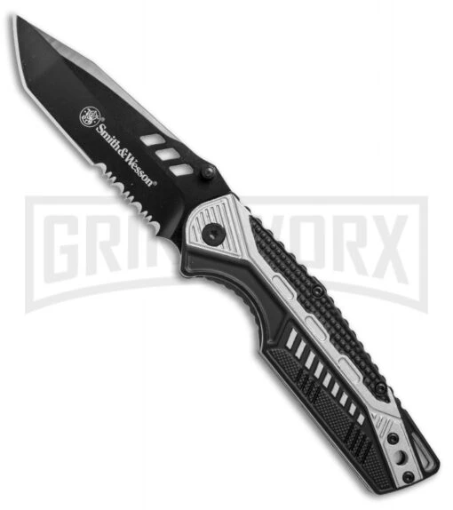 Smith & Wesson SW612S Gray/Black Folding Knife - Black Serr Tanto -AKC Knife Shop Smith Wesson tanto gray black black serr SW612S BHQ 67514 er large