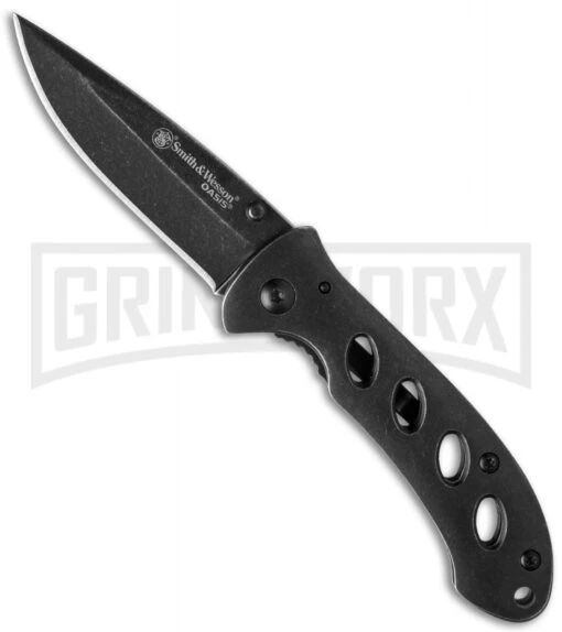 Smith & Wesson Oasis Small Black Folding Knife - Black Plain -AKC Knife Shop smith weston sw421 cm large